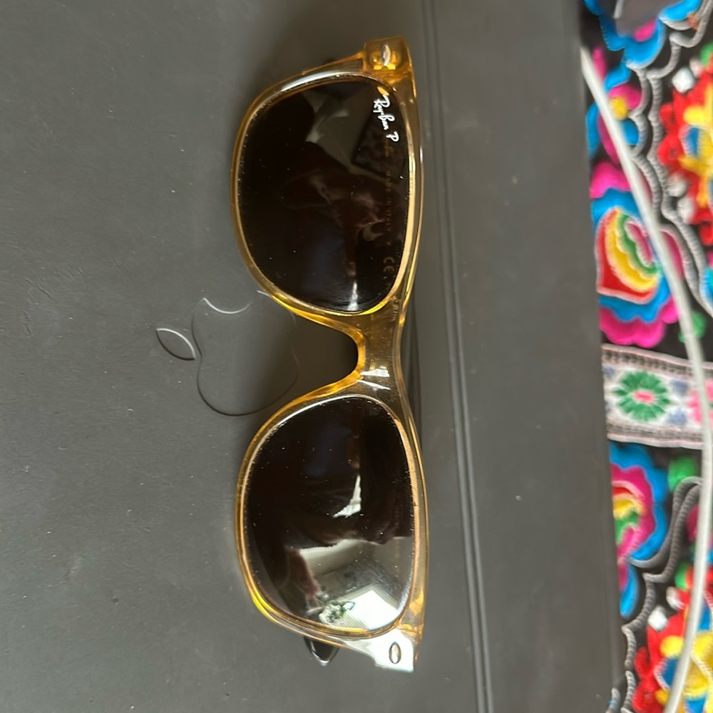 Ray ban UV PROTECTION MADE ITALY POLARIZED NEW WAYFARER